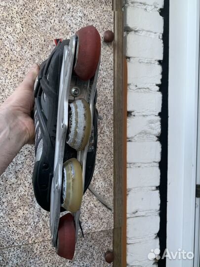 Роликовые коньки