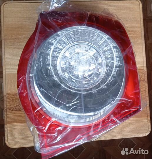 Фонарь задний VW Jetta 2005-11