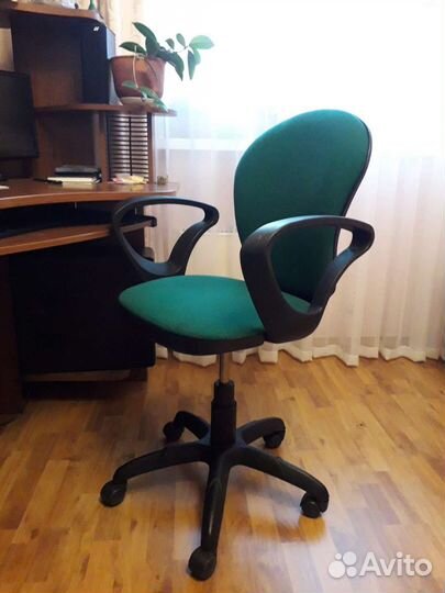 Компьютерное кресло