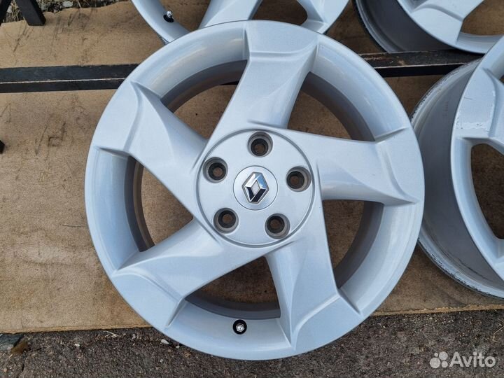 Диски литые r16 5x114.3 Renault