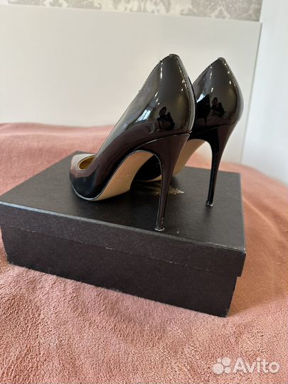 Туфли лодочки 39 размера натуральная кожа