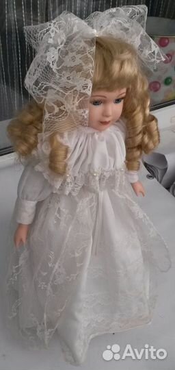 Кукла фарфоровая коллекционная + шляпка, платье