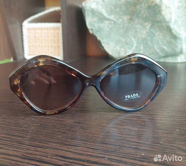 Солнцезащитные очки женские