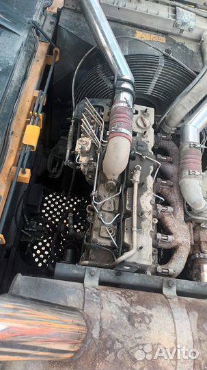 Гусеничный экскаватор Hyundai R 330LC-9S, 2014