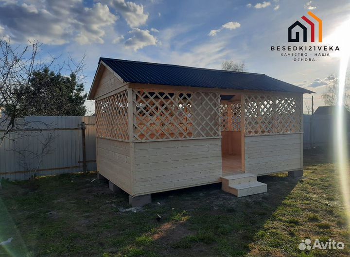 Беседка из ели. Доставка