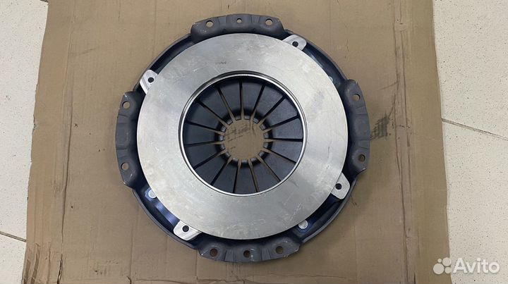 Корзина сцепления 4HK1