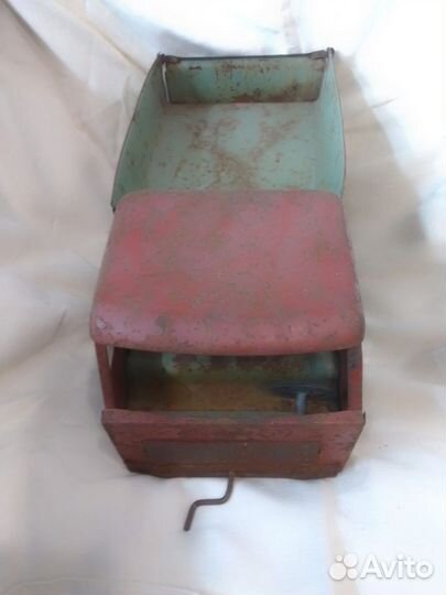 Машинка игрушка