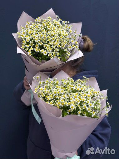 Букет из кустовых ромашек