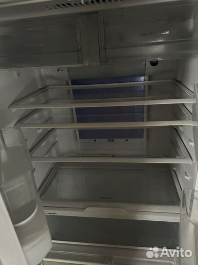 Холодильник Hitachi