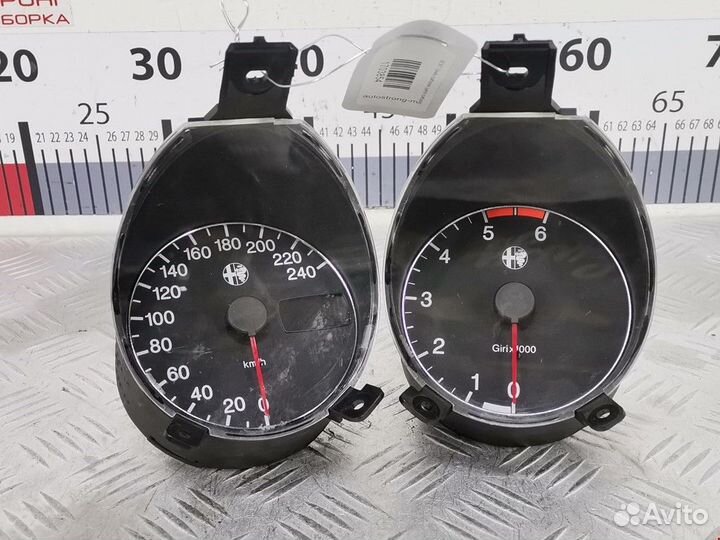 Щиток приборов (приборная панель) Alfa Romeo 156