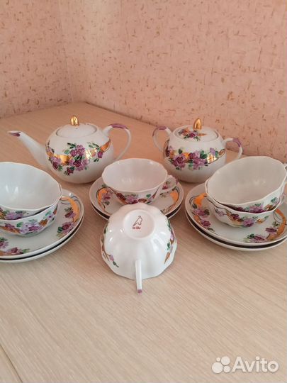 Сервиз чайный из фарфора