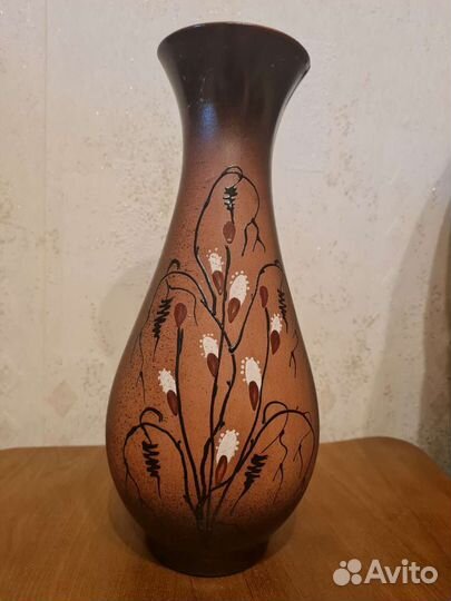 Керамическая ваза