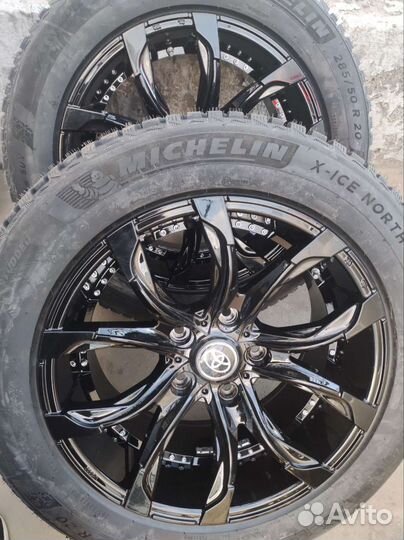 Зимние колёса тойоту 200 r 20 5x150 285/50/20 new