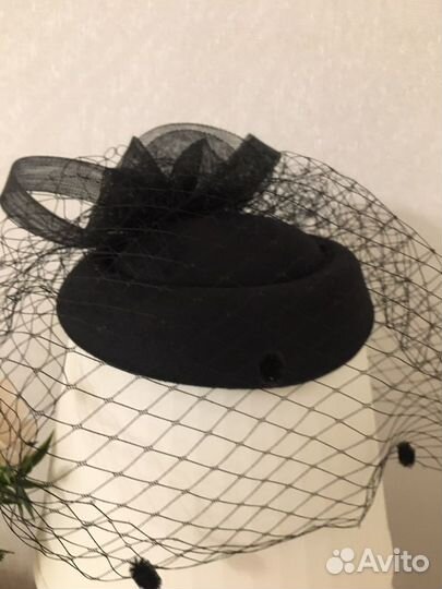 Новая.Шляпа элегантная с вуалью из сетки