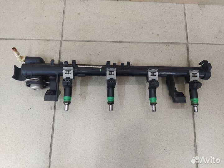 Топливная рампа Форд Фокус 2