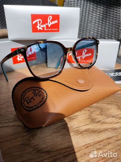 Солнцезащитные очки Ray-Ban Leonard RB2193