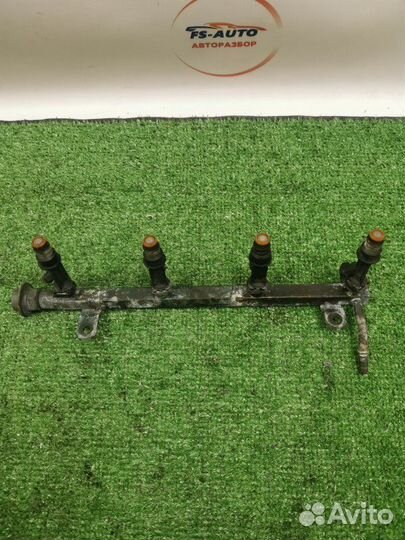 Топливная рейка Chevrolet Lacetti универсал 1.8