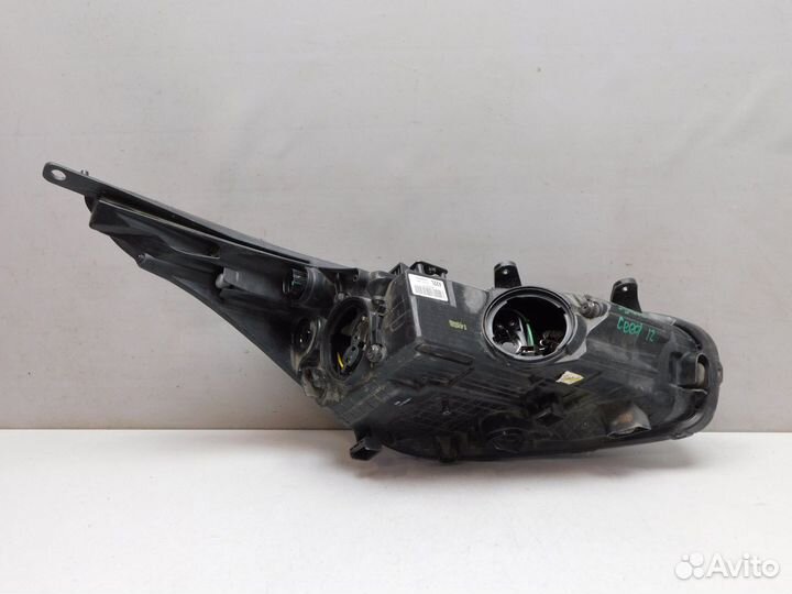 Фара левая Kia Ceed