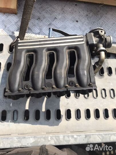 Коллектор впускной бмв