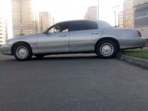 Lincoln Town Car 4.6 AT, 1998, 215 000 км, с пробегом, цена 1 000 000 руб.