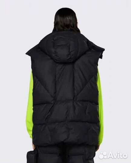 Жилетка rains show block puffer vest L