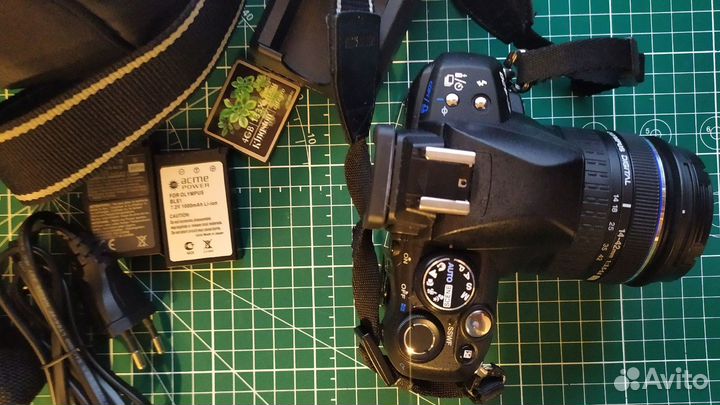 Зеркалка olympus e420