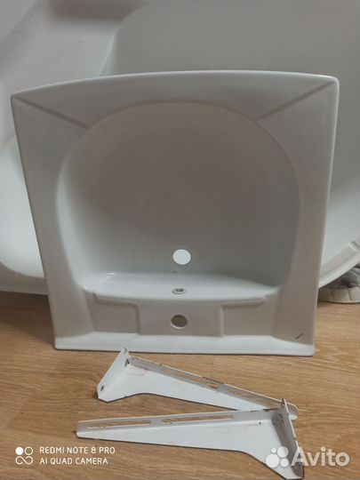 Раковина сантек над старальной машиной 60 см