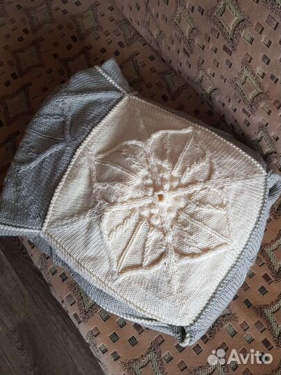 Плед ручной вязки в стиле IKEA