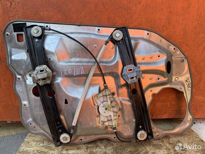 Стеклоподъемник Mercedes w221