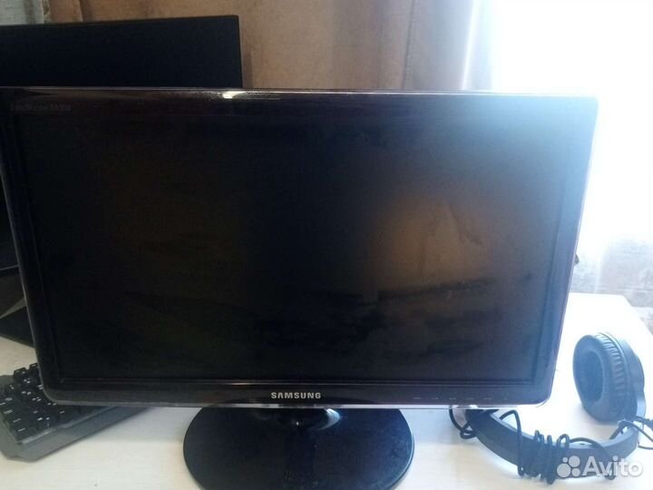 Монитор Samsung 20