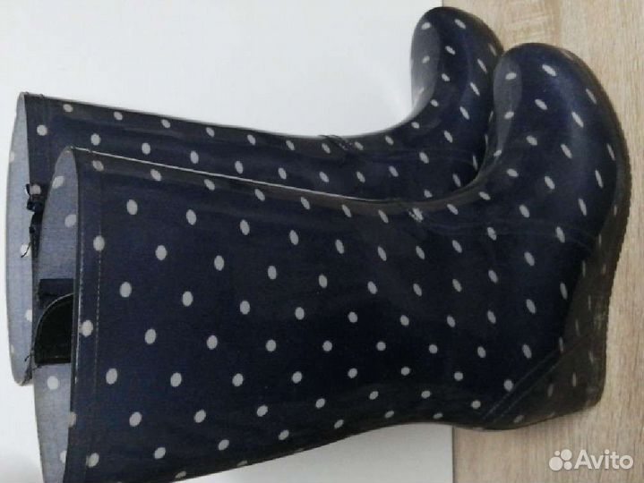 Резиновые сапоги