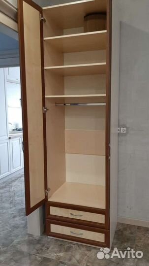 Кровать - односпалка (с матрасом), шкаф