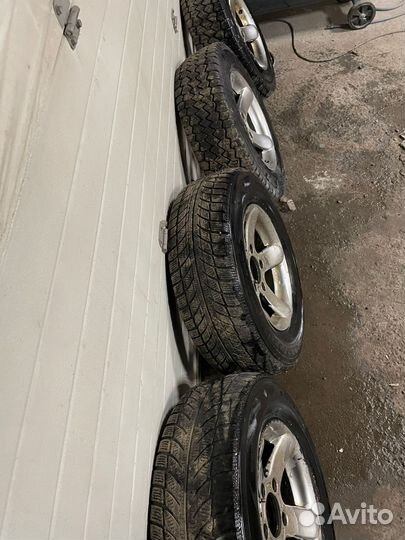 Колеса на ниву r15