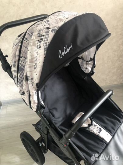 Коляска прогулочная всесезонная