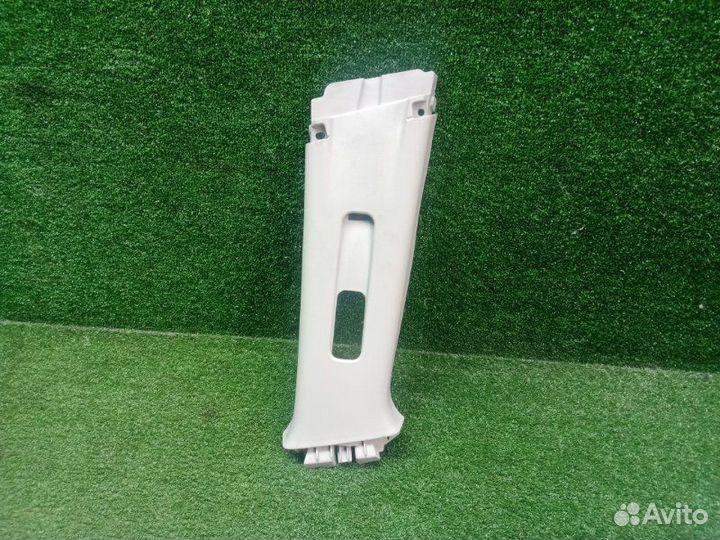 Обшивка стойки правая Mazda 3 BL 2008-2013