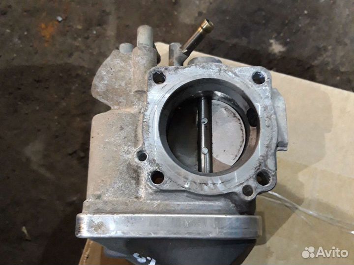 Дроссельная заслонка VAG 06A133062AB