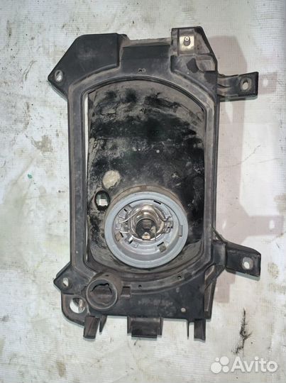 Фара правая vw Transporter T4