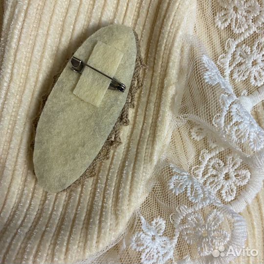 Брошь ручной работы