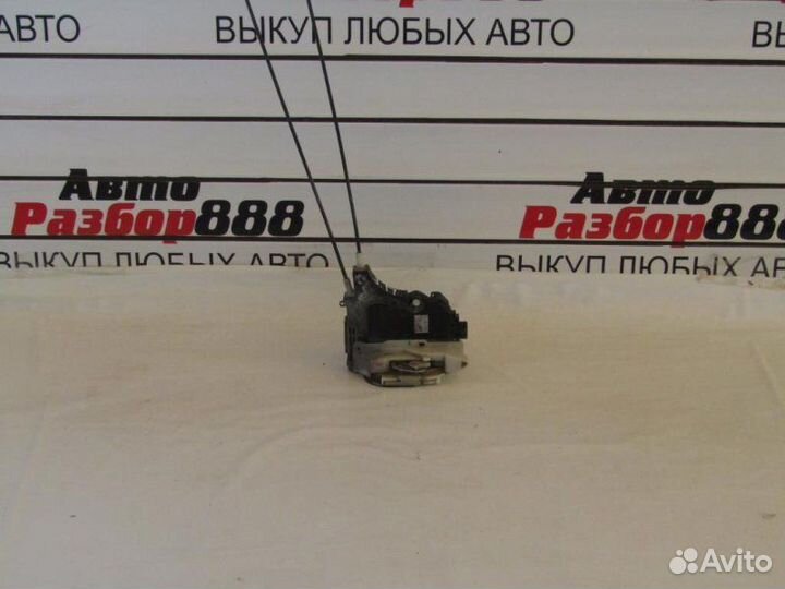 Замок двери задний правый Mitsubishi Pajero Sport