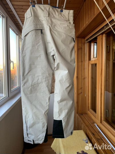 Куртка Umbro L,брюки Vittorio Rossi р.52