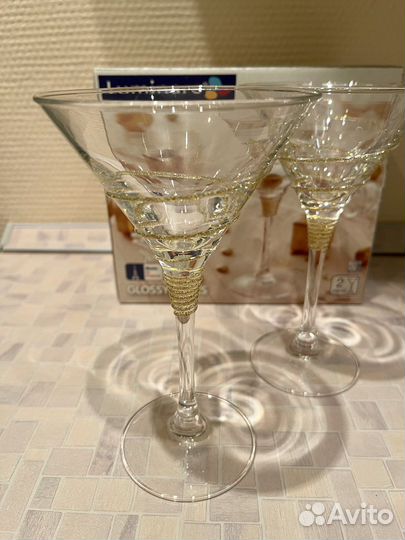 Бокалы для мартини с золотым обрамлением Luminarc