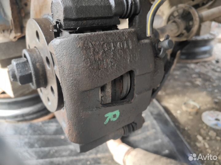 Тормозной суппорт передний правый Chevrolet Lanos