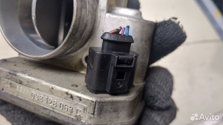 Заслонка дроссельная Volkswagen Golf 5, 2005