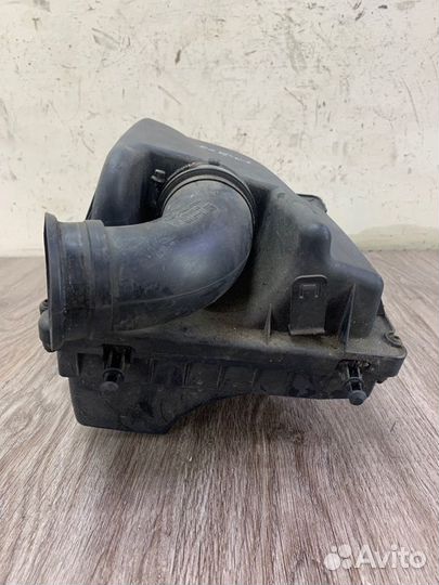 Корпус воздушного фильтра Opel Astra H Z14XEP