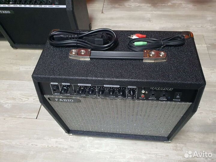 Комбоусилитель 45вт