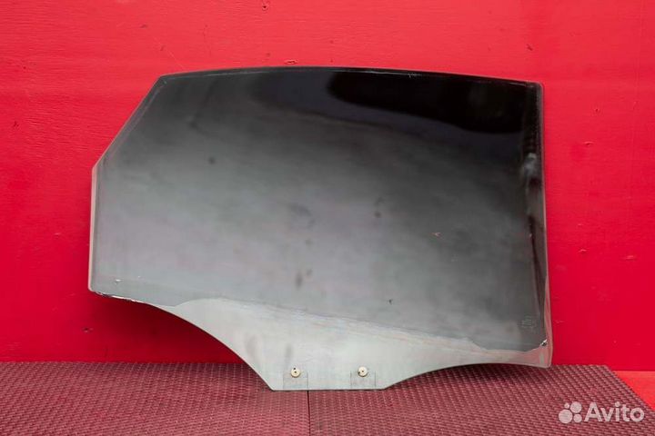 Стекло двери заднее левое Audi A6 C7 chva 2013