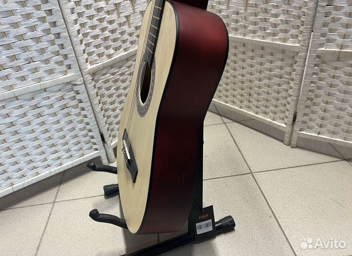 Гитара + комплект для начинающих