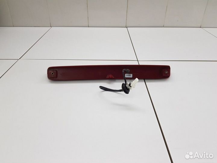 Фонарь стоп-сигнала в спойлере (Faw Besturn X80)