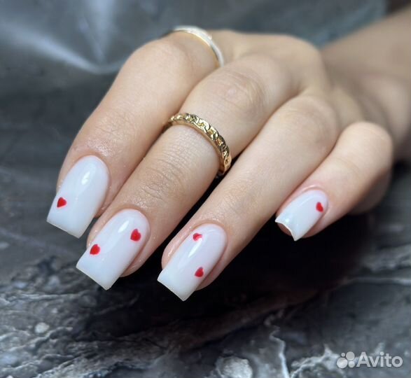 Маникюр, покрытие гелем, наращивание