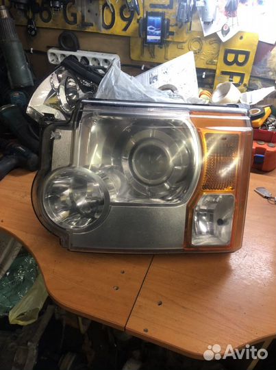 Фара левая Land Rover Discovery 3